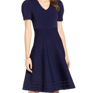 Rachel Parcell scalloped detail knit dress